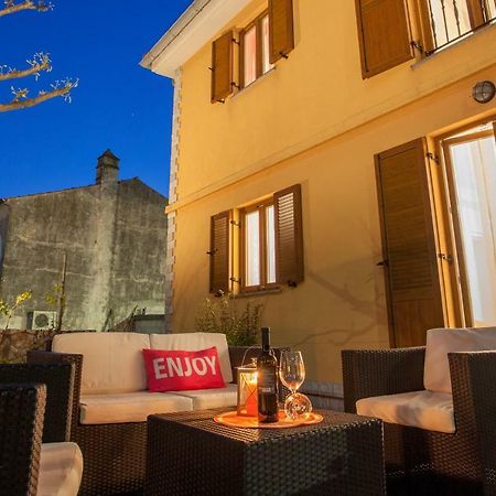 Apartman Madlen Крес Екстериор снимка