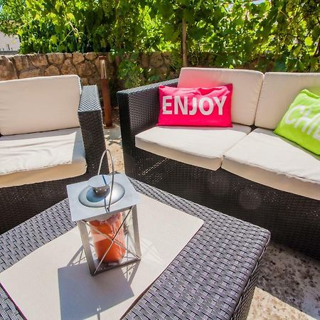 Apartman Madlen Крес Екстериор снимка
