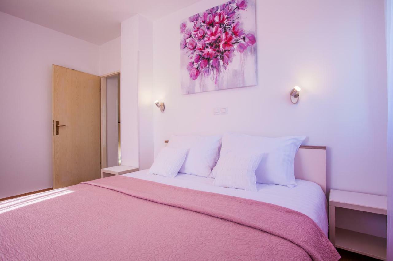 Apartman Madlen Крес Екстериор снимка